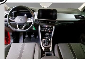 VW T-Roc 33.750 km 22.905 &euro; Fürth 90762