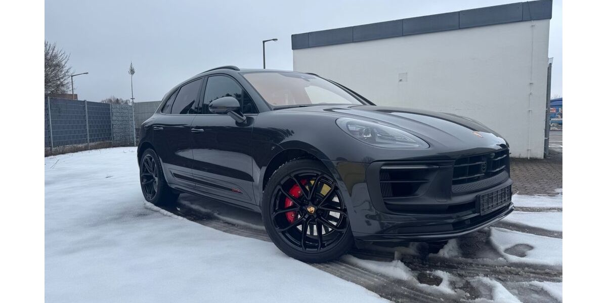 Porsche Macan 49.450 km 82.900 &euro; Nürnberg 90427