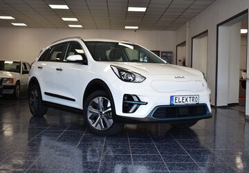 Kia Niro 65.889 km 17.470 &euro; Nürnberg 90431