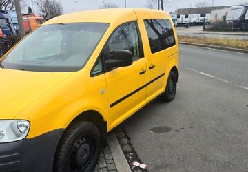 VW Caddy 213.000 km 2.750 &euro; Nürnberg 90431