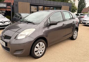 Toyota Yaris 154.000 km 4.899 &euro; Oberasbach 90522