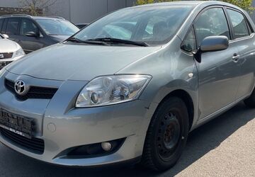 Toyota Auris 127.494 km 4.977 &euro; Fürth 90763