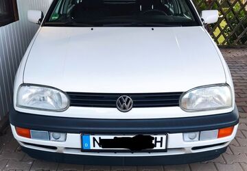 VW Golf 48.000 km 5.300 &euro; OBERASBACH 90522