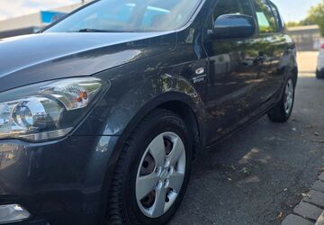 Kia ceed / Ceed 150.000 km 3.350 &euro; Nürnberg 90431