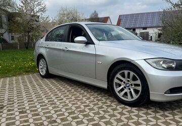 BMW 318 132.219 km 5.200 &euro; Erlangen 91056
