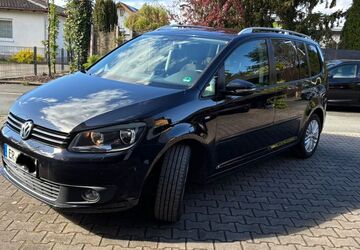 VW Touran 91.500 km 10.500 &euro; Erlangen 91056