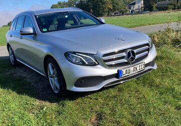 Mercedes-Benz E 220 141.200 km 19.900 &euro; Lauf 91207