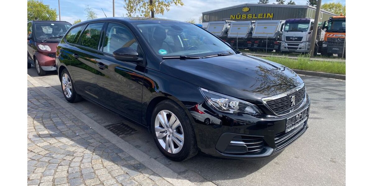 Peugeot 308 173.000 km 5.990 &euro; Nürnberg 90431