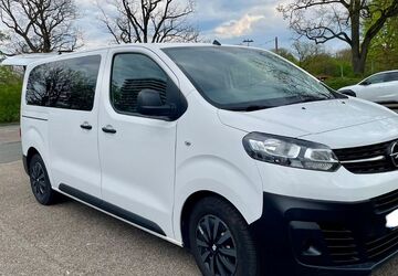 Opel Vivaro 90.900 km 19.999 &euro; Nürnberg 90455