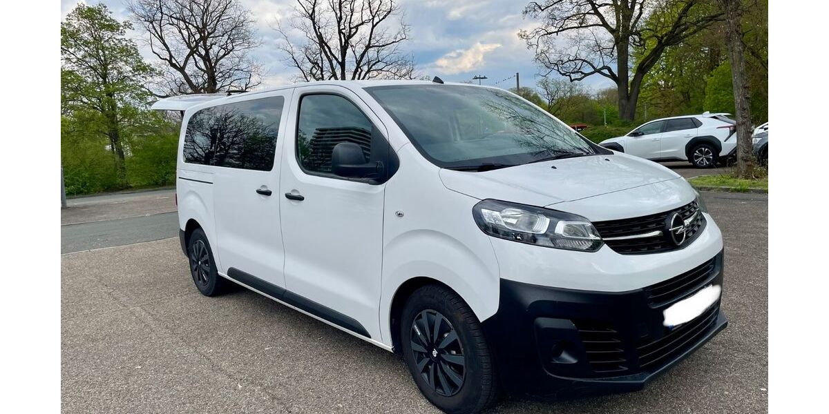 Opel Vivaro 90.900 km 19.999 &euro; Nürnberg 90455