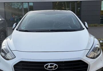 Hyundai i30 107.000 km 11.200 &euro; Nürnberg 90419