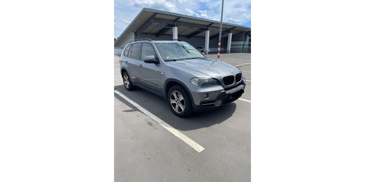 BMW X5 280.000 km 8.900 &euro; Nürnberg 90443