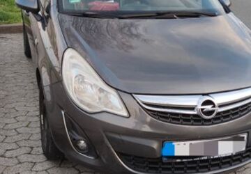 Opel Corsa 180.000 km 2.999 &euro; Fùrth 90763