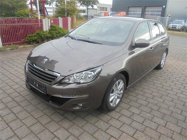 Peugeot 308 63.700 km 8.900 &euro; Fürth 90763