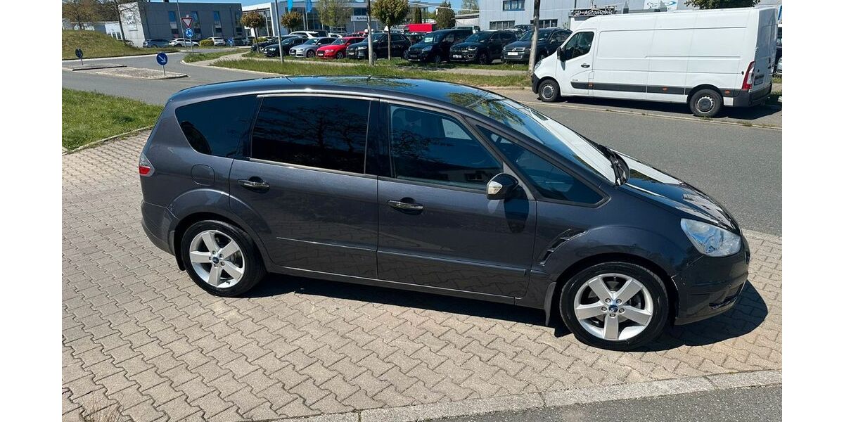 Ford S-Max 251.500 km 4.750 &euro; Fürth 90763