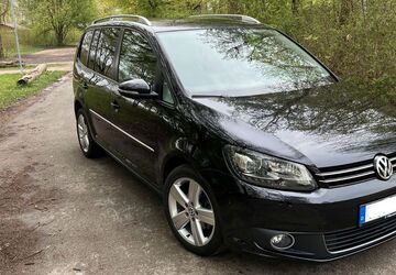 VW Touran 118.000 km 8.390 &euro; Nürnberg 90431