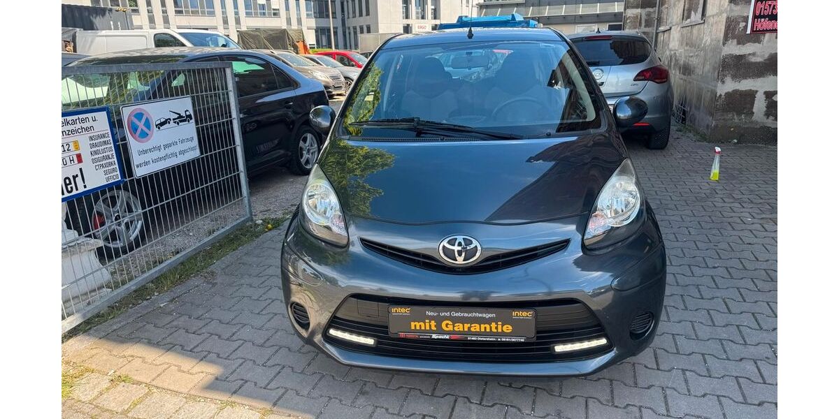 Toyota Aygo (X) 42.635 km 4.899 &euro; Nürnberg 90431