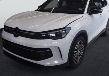 VW Tiguan 26.300 km 33.870 &euro; Roth 91154