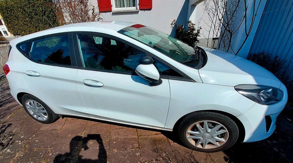 Ford Fiesta 17.000 km 11.800 &euro; Roth 91154