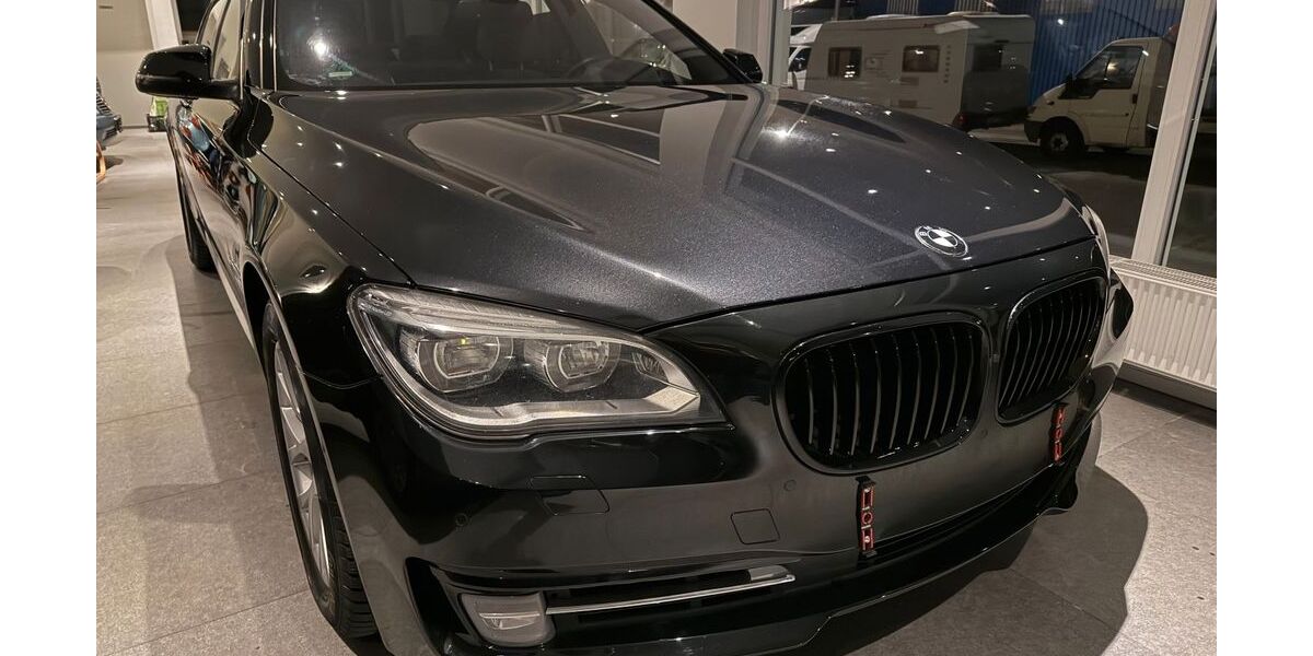 BMW 750 188.000 km 16.800 &euro; Veitsbronn 90587