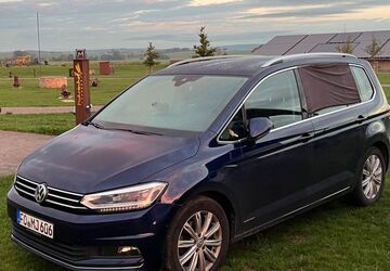 VW Touran 129.500 km 15.999 &euro; Forchheim 91301