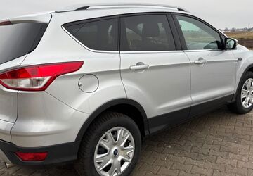 Ford Kuga 140.500 km 10.400 &euro; Nürnberg 90425
