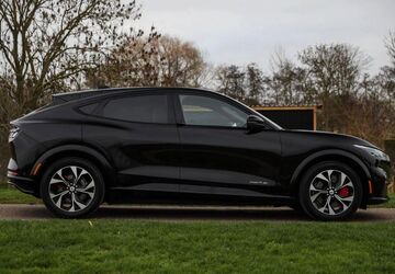 Ford Mustang Mach-E 95.000 km 25.700 &euro; Neunkirchen am Brand 91077