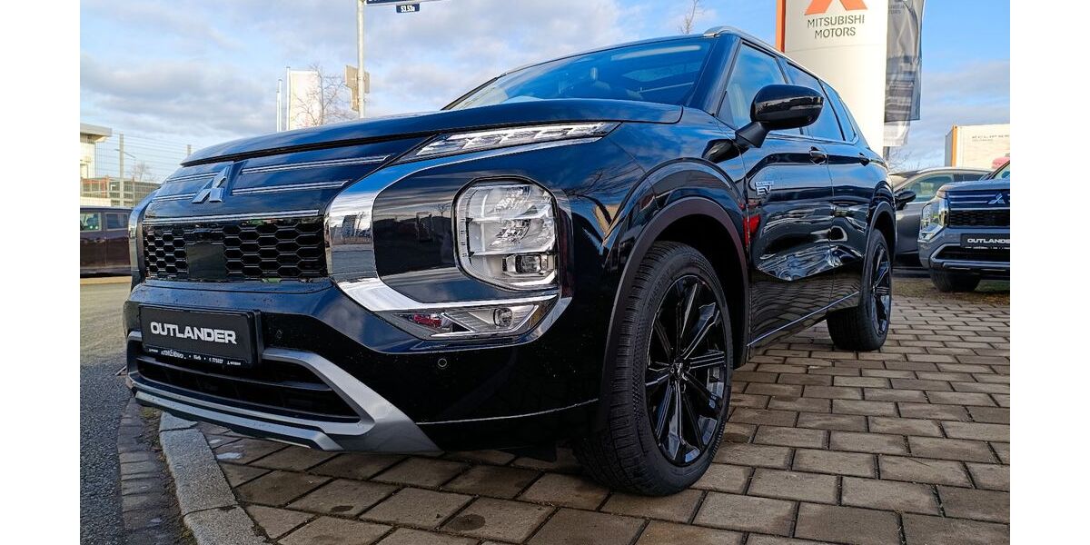 Mitsubishi Outlander 7.110 km 49.490 &euro; Fürth 90763