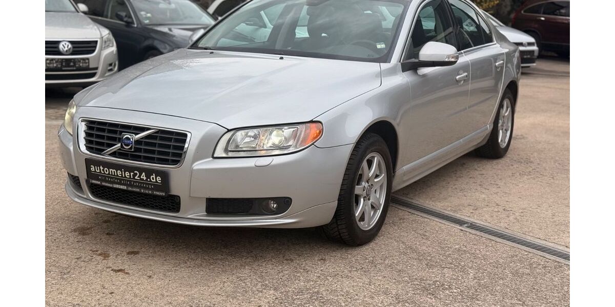 Volvo S80 129.921 km 10.990 &euro; Erlangen 91056