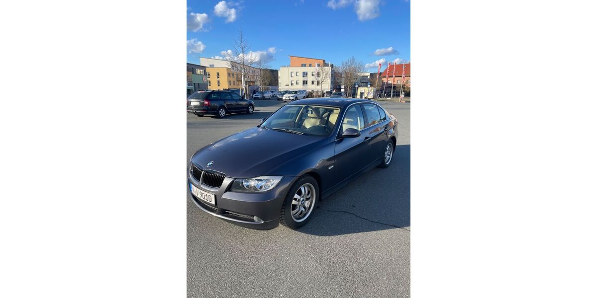 BMW 325 99.000 km 10.900 &euro; Nürnberg 90441
