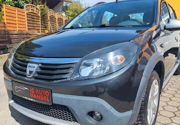 Dacia Sandero 75.000 km 4.990 &euro; Igensdorf 91338