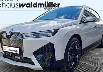 BMW iX 41.712 km 51.011 &euro; Roth 91154