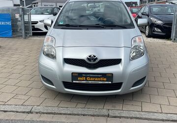 Toyota Yaris 128.548 km 4.599 &euro; Fürth 90763