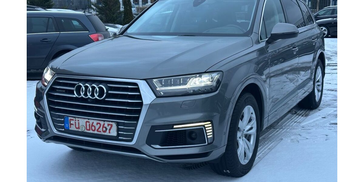 Audi Q7 178.533 km 24.990 &euro; FÜRTH 90763