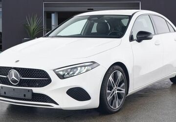 Mercedes-Benz A 200 23.770 km 33.989 &euro; Altdorf 90518