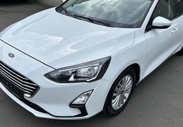 Ford Focus 39.220 km 18.300 &euro; Nürnberg 90439