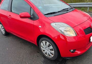 Toyota Yaris 172.000 km 2.999 &euro; Nürnberg 90441