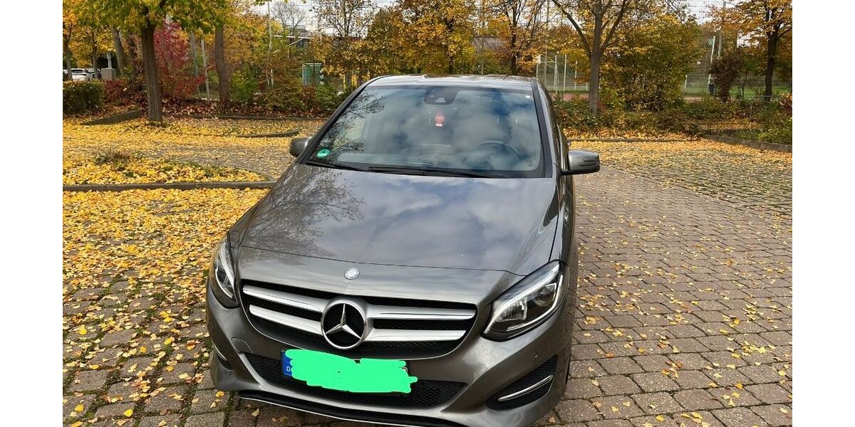 Mercedes-Benz B 180 226.000 km 8.900 &euro; Stein 90547