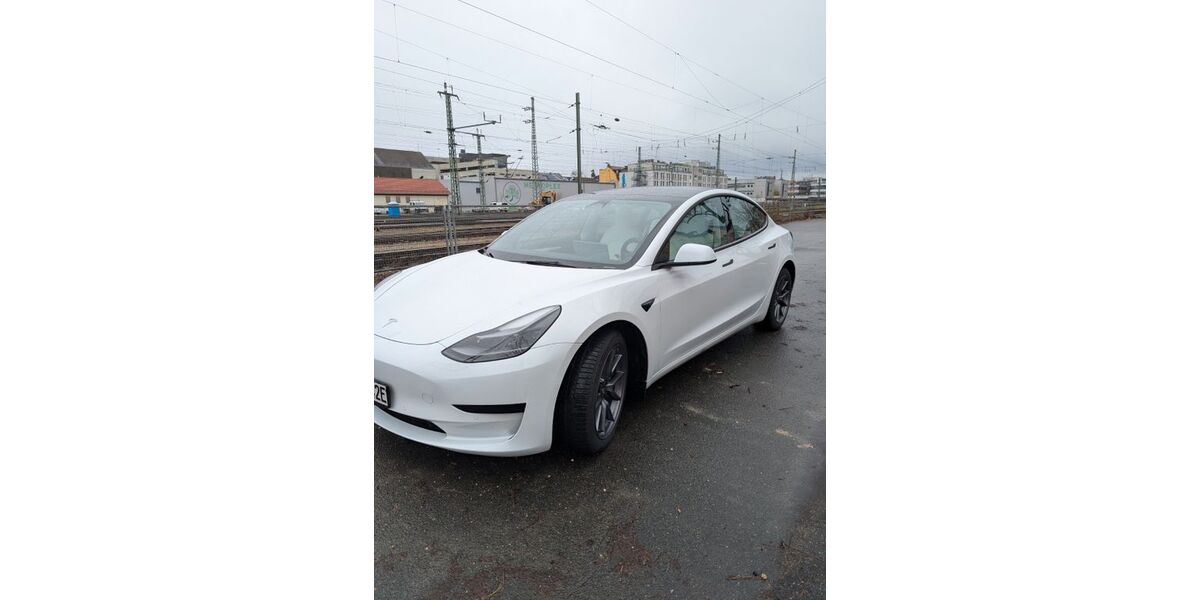 Tesla Model 3 44.000 km 25.500 &euro; Fürth 90763