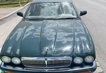 Jaguar XJ 86.046 km 10.000 &euro; Stein 90547