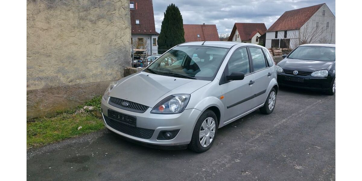 Ford Fiesta 160.200 km 900 &euro; Fürth Stadeln 90765