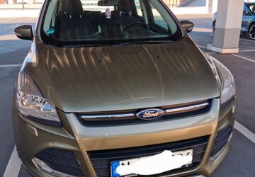 Ford Kuga 146.300 km 9.000 &euro; Nürnberg 90441