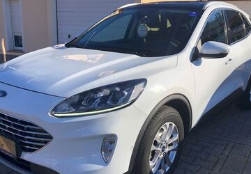 Ford Kuga 54.621 km 17.490 &euro; Nürnberg 90469
