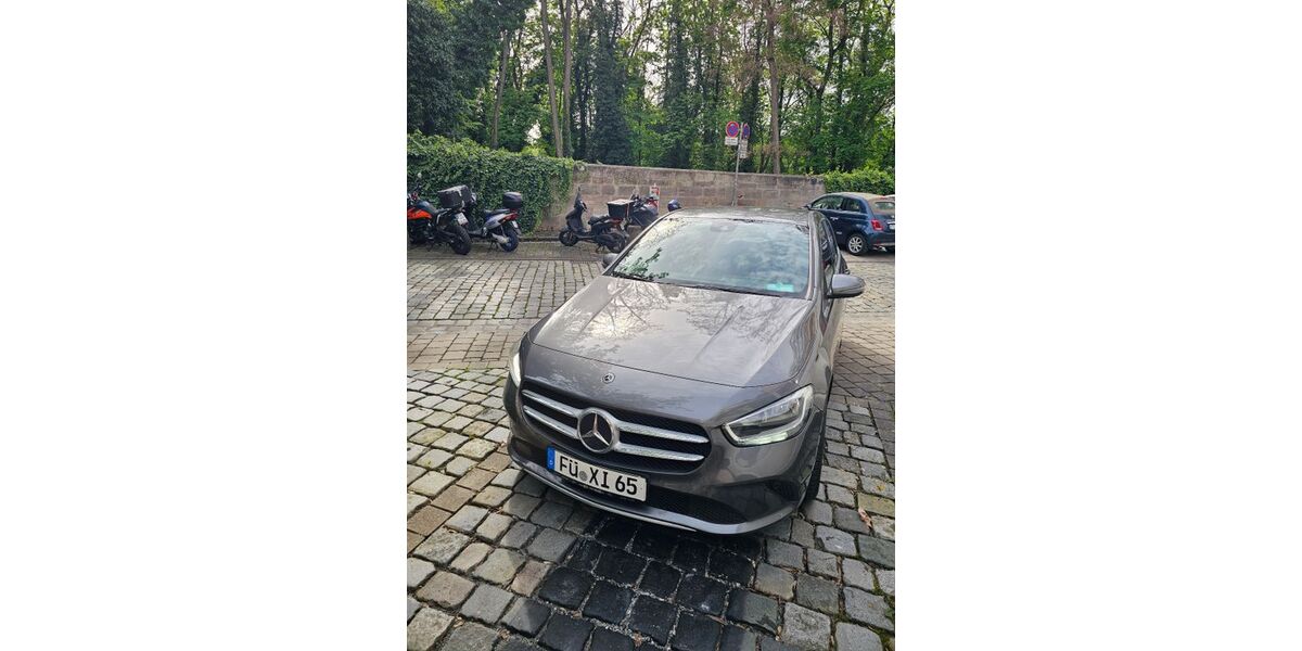 Mercedes-Benz B 200 131.600 km 17.900 &euro; Fürth 90762