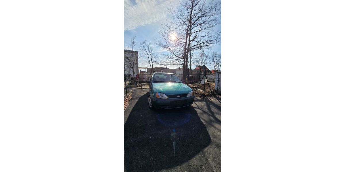 Ford Fiesta 161.000 km 900 &euro; Eckental 90542