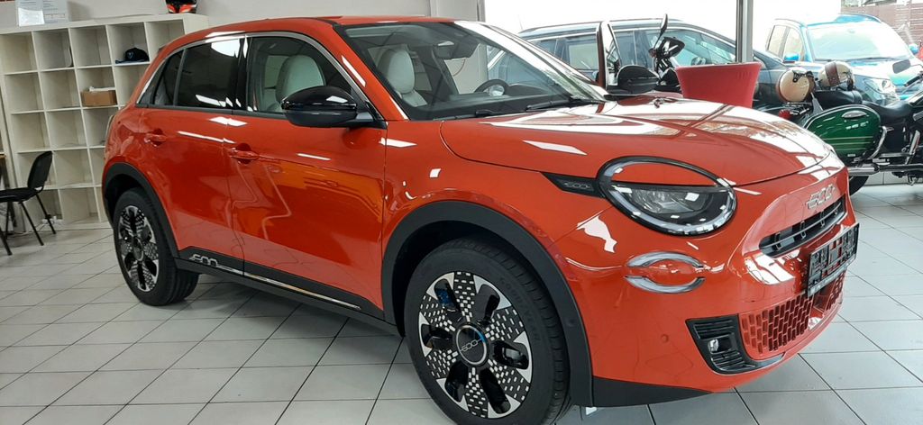Fiat 600e 3.500 km 37.797 &euro; Nürnberg 90482