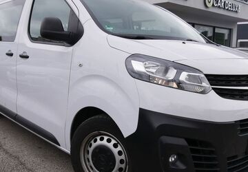 Opel Vivaro 84.000 km 26.999 &euro; Fürth 90763