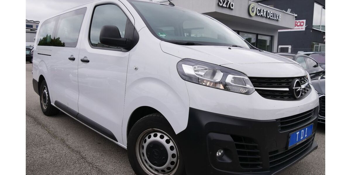 Opel Vivaro 84.000 km 26.999 &euro; Fürth 90763