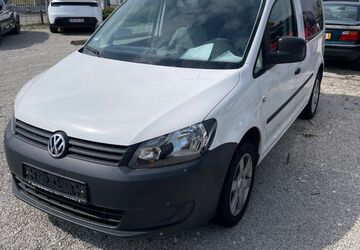 VW Caddy 91.833 km 7.490 &euro; Erlangen 91056