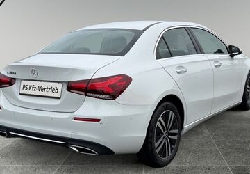 Mercedes-Benz A 180 191.300 km 16.580 &euro; Nürnberg 90480